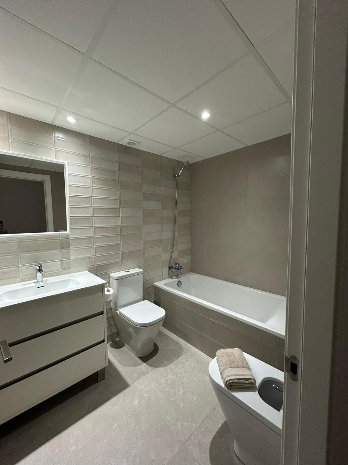 Apartamentos Corteingles Castellon By Tucasanlaplaya Castellón de la Plana Esterno foto